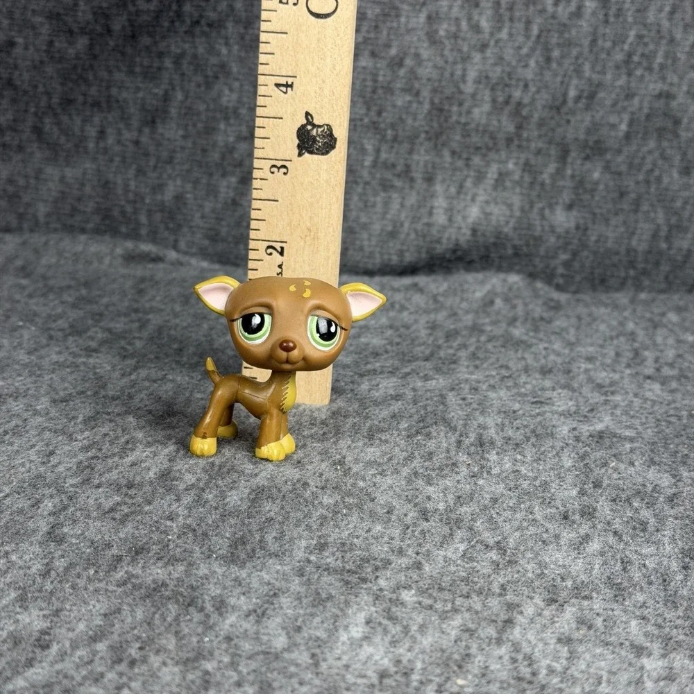Hasbro Littlest Pet Shop Greyhound #507 Brown Mini Figure LPS Toy Collectible